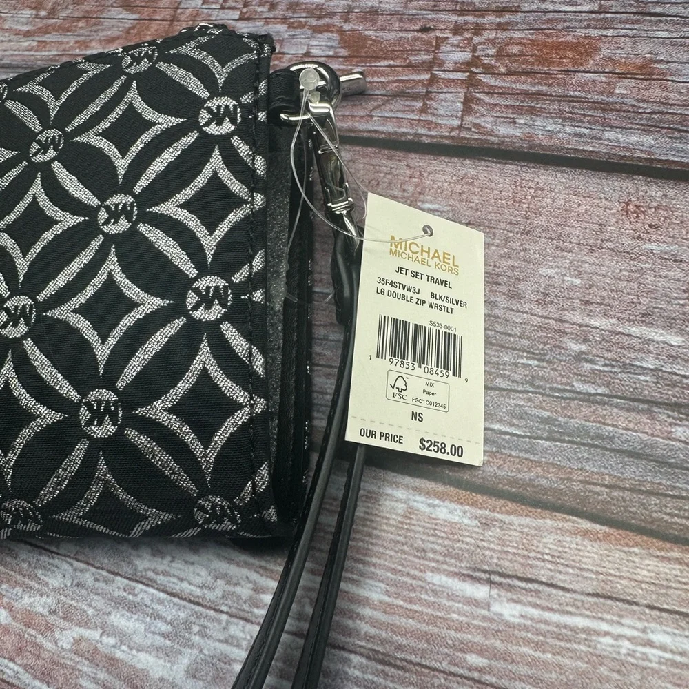 MICHAEL KORS | Large Double Zip Wristlet Wallet Black Silver NWT